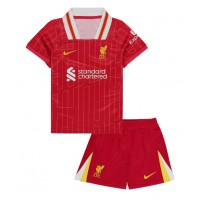 Camisa de Futebol Liverpool Equipamento Principal Infantil 2024-25 Manga Curta (+ Calças curtas)